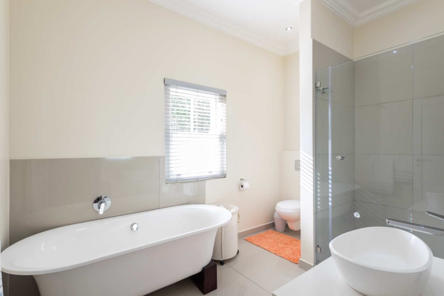 To Let 3 Bedroom Property for Rent in Val De Vie Estate Western Cape